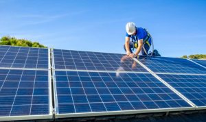 Installation et mise en production des panneaux solaires photovoltaïques à Pelussin